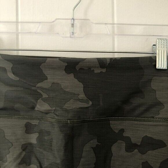 prAna Layna Shorts Sage Camo X-Large - Picture 8 of 13